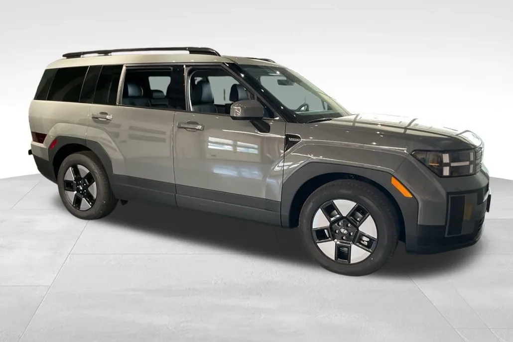 2026 Hyundai Santa Fe SEL photo 1