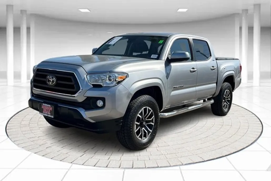 2021 Toyota Tacoma TRD Sport photo 1