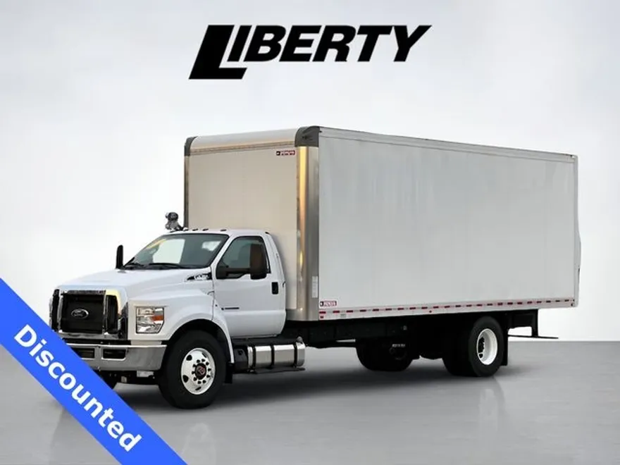 2025 Ford F-750 Base photo 1