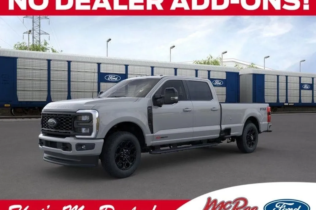 2025 Ford F-350 Lariat photo 1