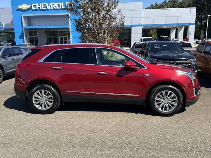 2019 Cadillac XT5 Luxury photo 1
