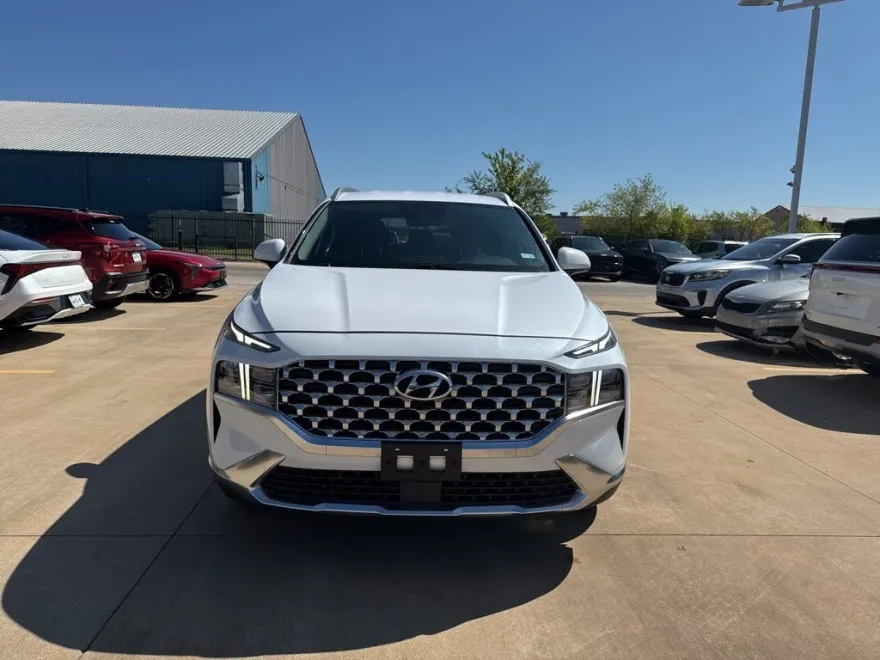 2022 Hyundai Santa Fe SEL photo 1