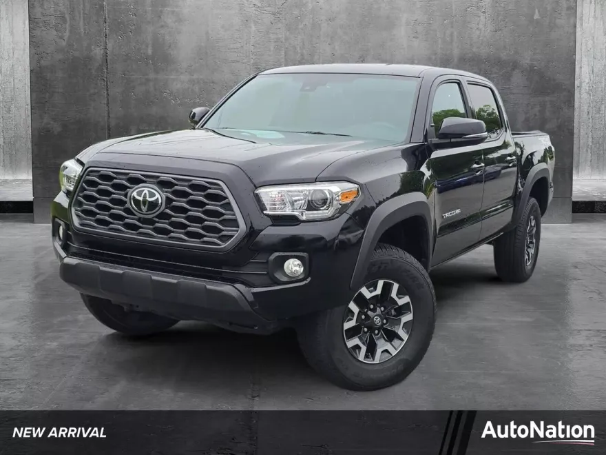 2023 Toyota Tacoma TRD V6 photo 1