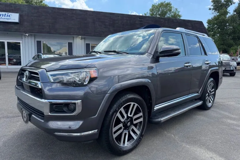 2020 Toyota 4Runner Limited photo 1