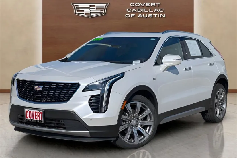 2022 Cadillac XT4 Premium Luxury photo 1