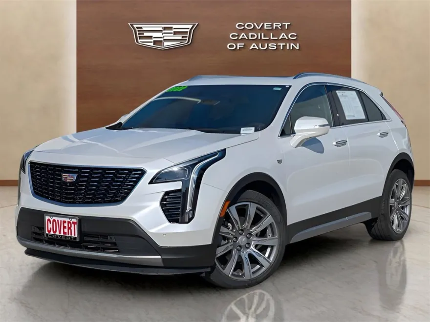 2022 Cadillac XT4 Premium Luxury photo 1