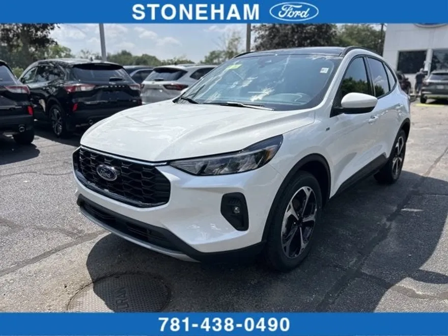2025 Ford Escape ST-Line Select photo 1