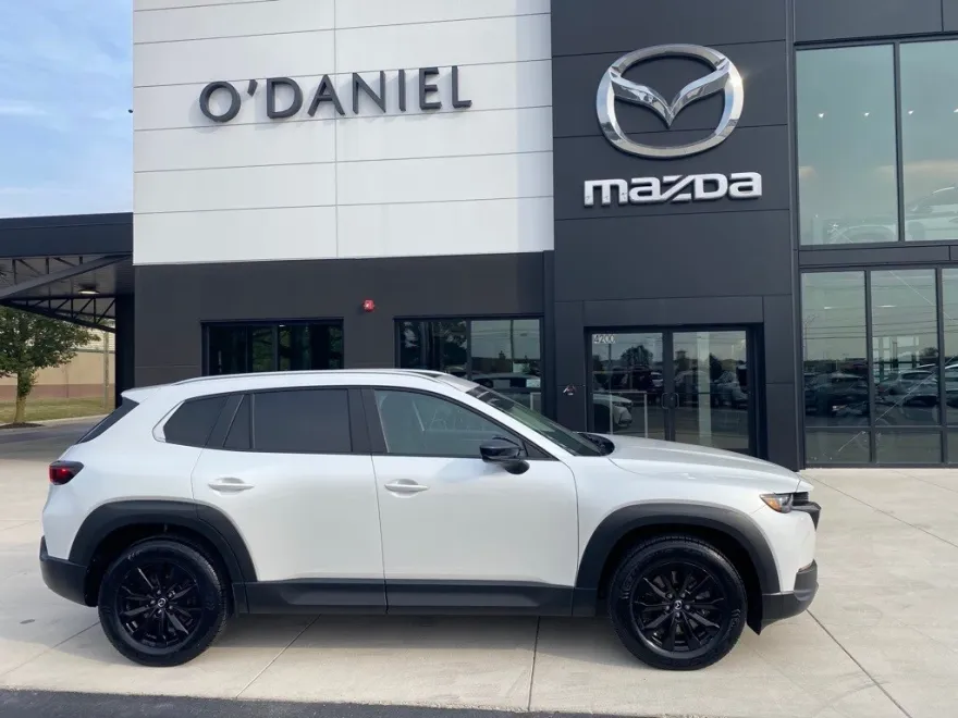 2023 Mazda CX-50 2.5 Preferred Plus photo 1