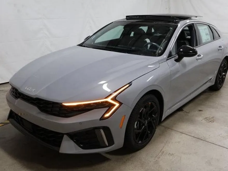 2026 Kia K5 GT-Line photo 1