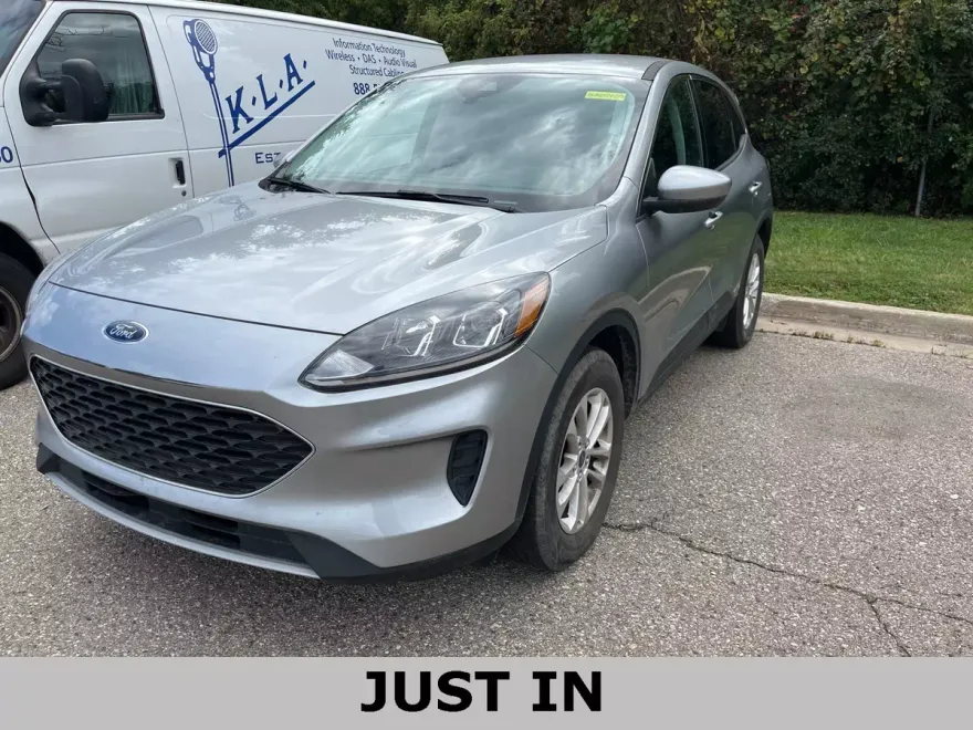 2021 Ford Escape SE photo 1