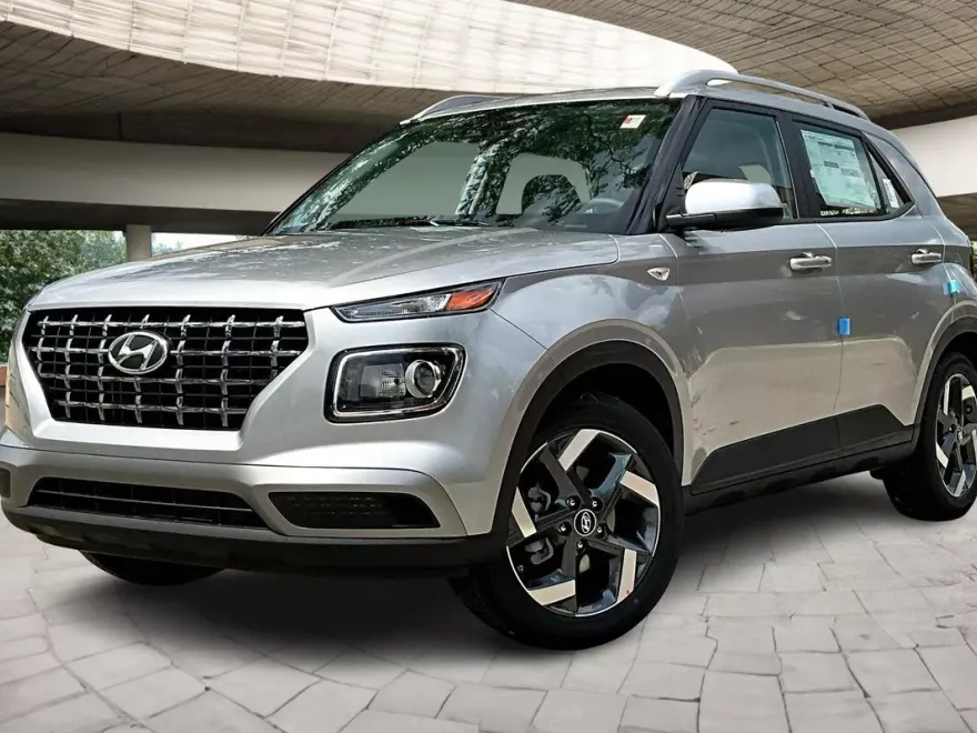 2025 Hyundai Venue SEL photo 1