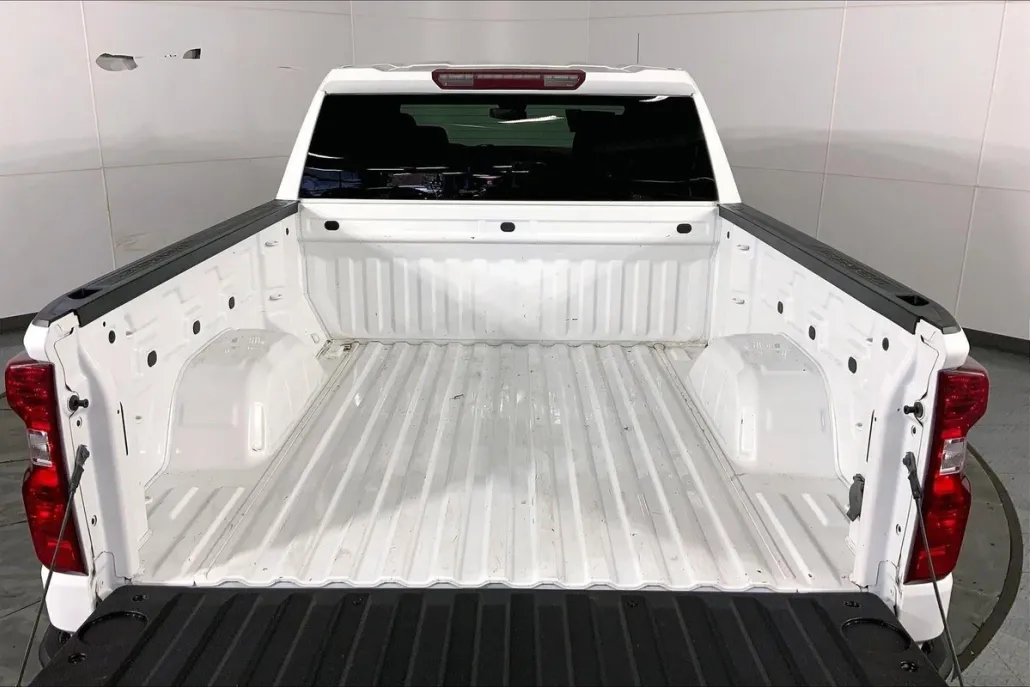 2022 Chevrolet Silverado 1500 LT photo 1