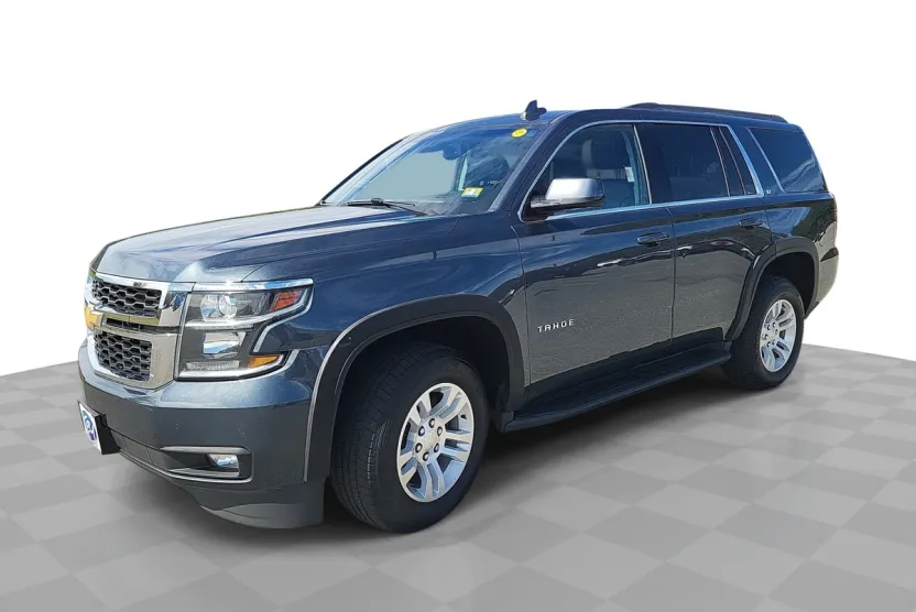 2019 Chevrolet Tahoe LT photo 1