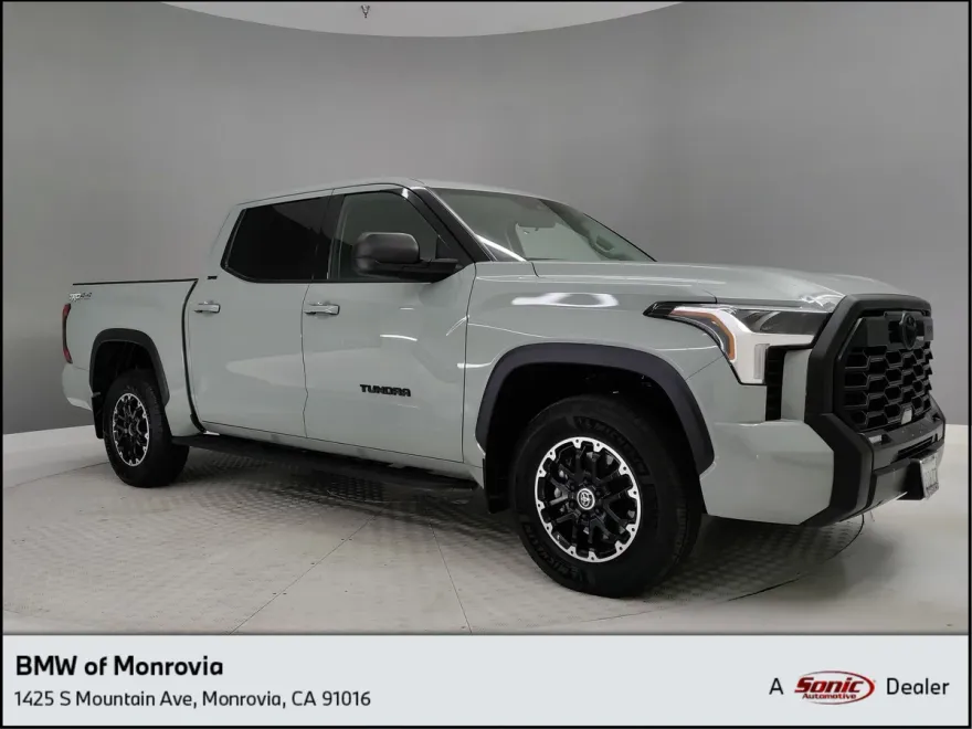 2023 Toyota Tundra SR5 photo 1