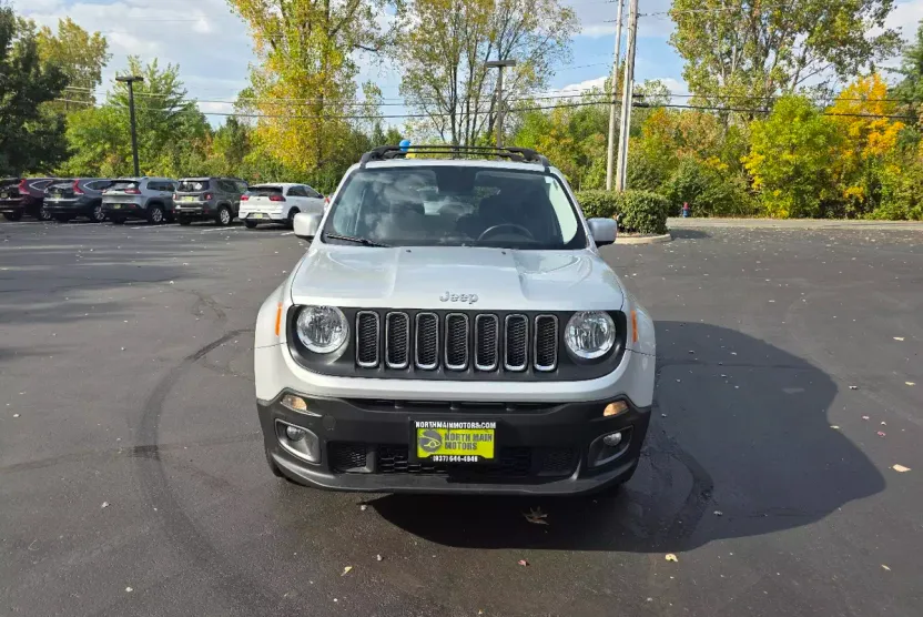 2015 Jeep Renegade Latitude photo 1