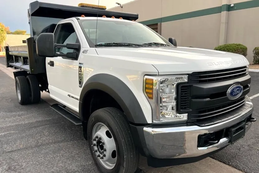 2019 Ford F-550 photo 1
