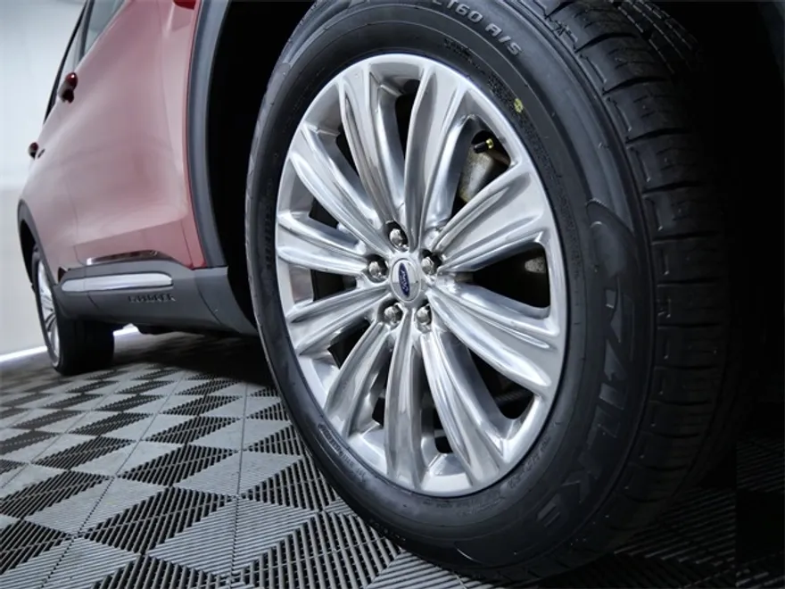 2021 Ford Explorer Limited photo 1