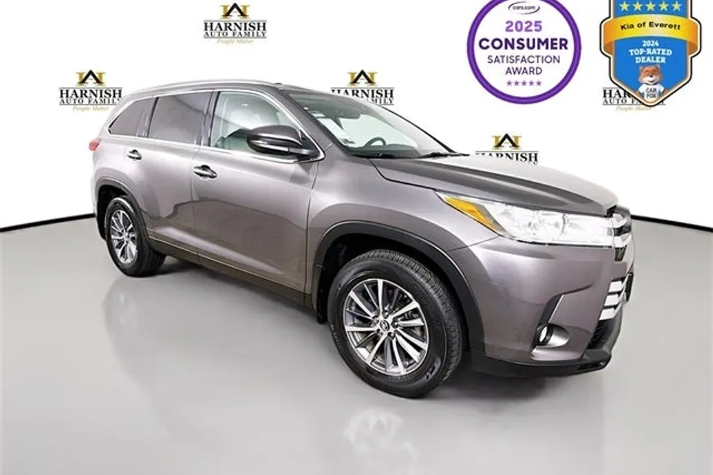 2019 Toyota Highlander XLE photo 1