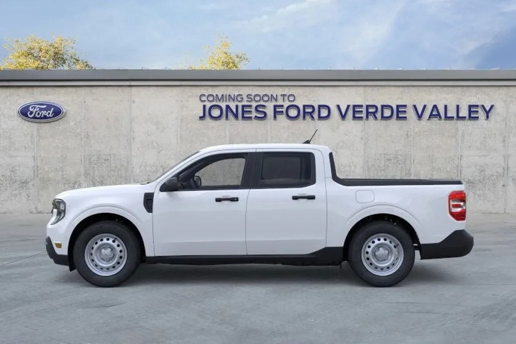 2025 Ford Maverick XL photo 1