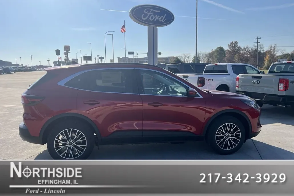 2025 Ford Escape photo 1