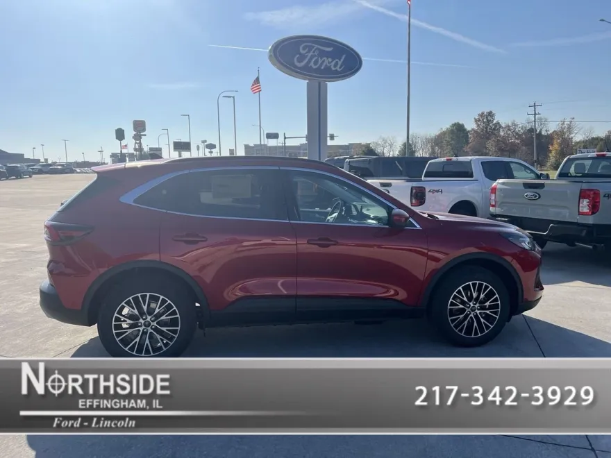 2025 Ford Escape photo 1