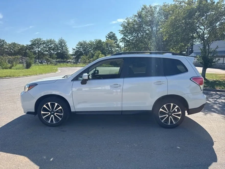 2017 Subaru Forester 2.0XT Premium photo 1