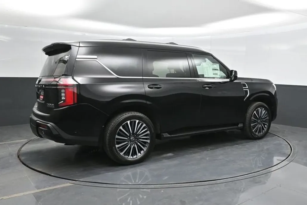 2025 Nissan Armada Platinum Reserve photo 1