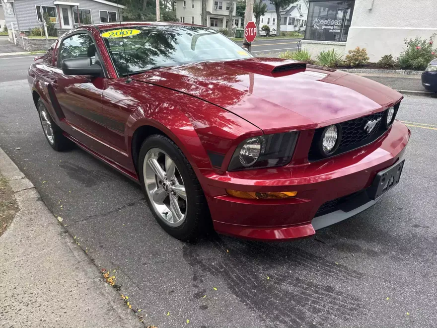 2007 Ford Mustang GT Premium photo 1