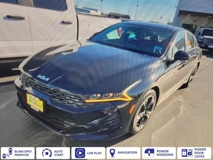 2023 Kia K5 GT-Line photo 1