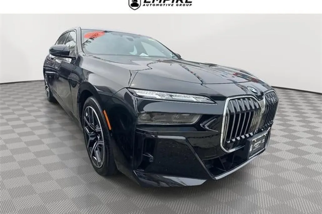2024 Bmw 750e photo 1