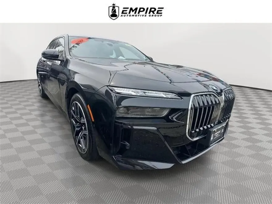 2024 Bmw 750e photo 1