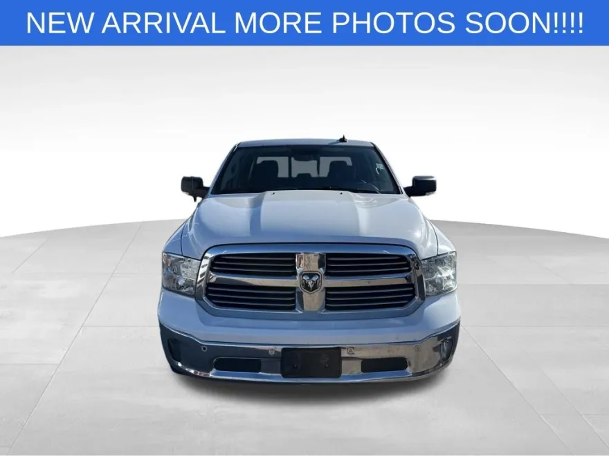 2016 Ram 1500 SLT photo 1