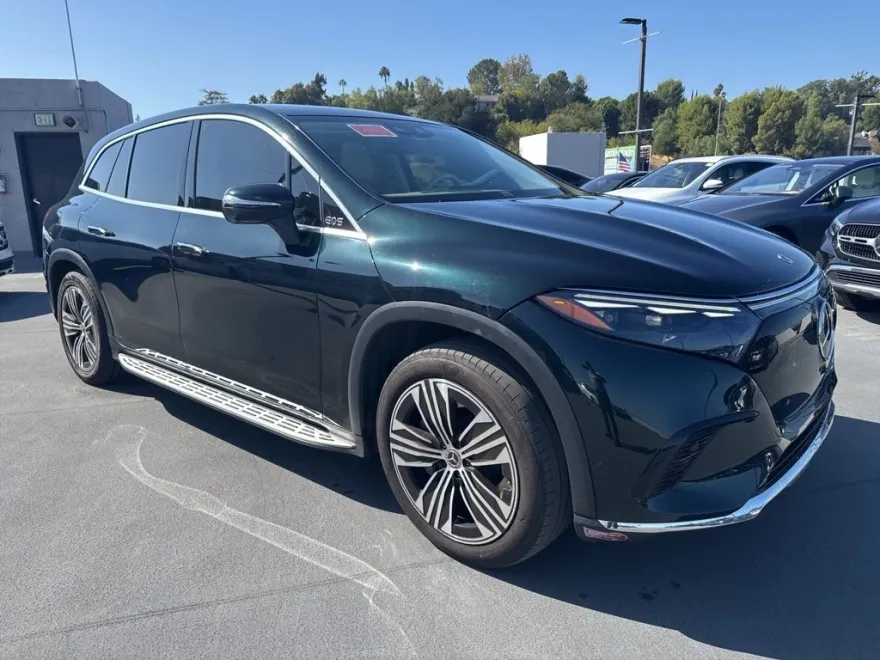 2023 Mercedes Benz EQS SUV 450 photo 1