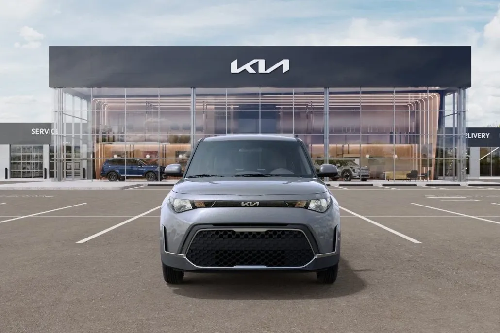 2025 Kia Soul LX photo 1