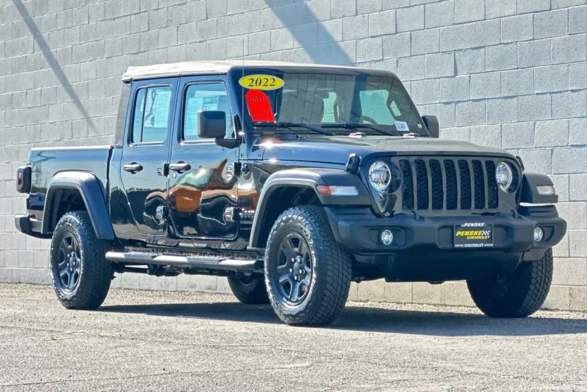 2022 Jeep Gladiator Sport photo 1