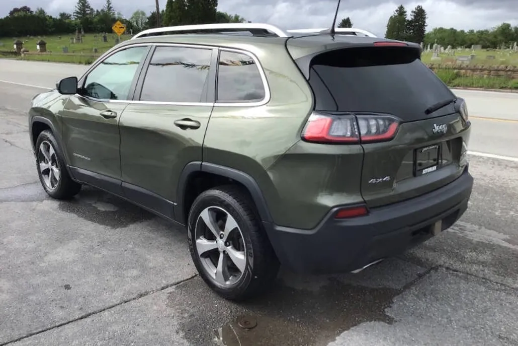 2019 Jeep Cherokee Limited photo 1
