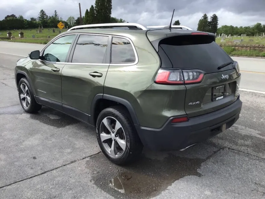 2019 Jeep Cherokee Limited photo 1
