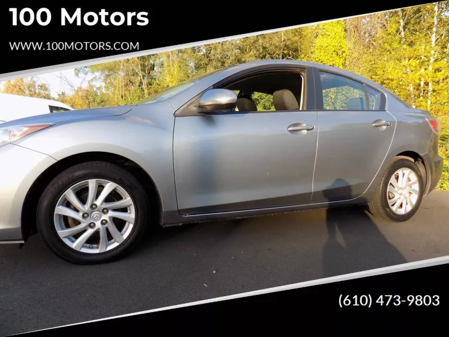 2012 Mazda Mazda3 Touring photo 1