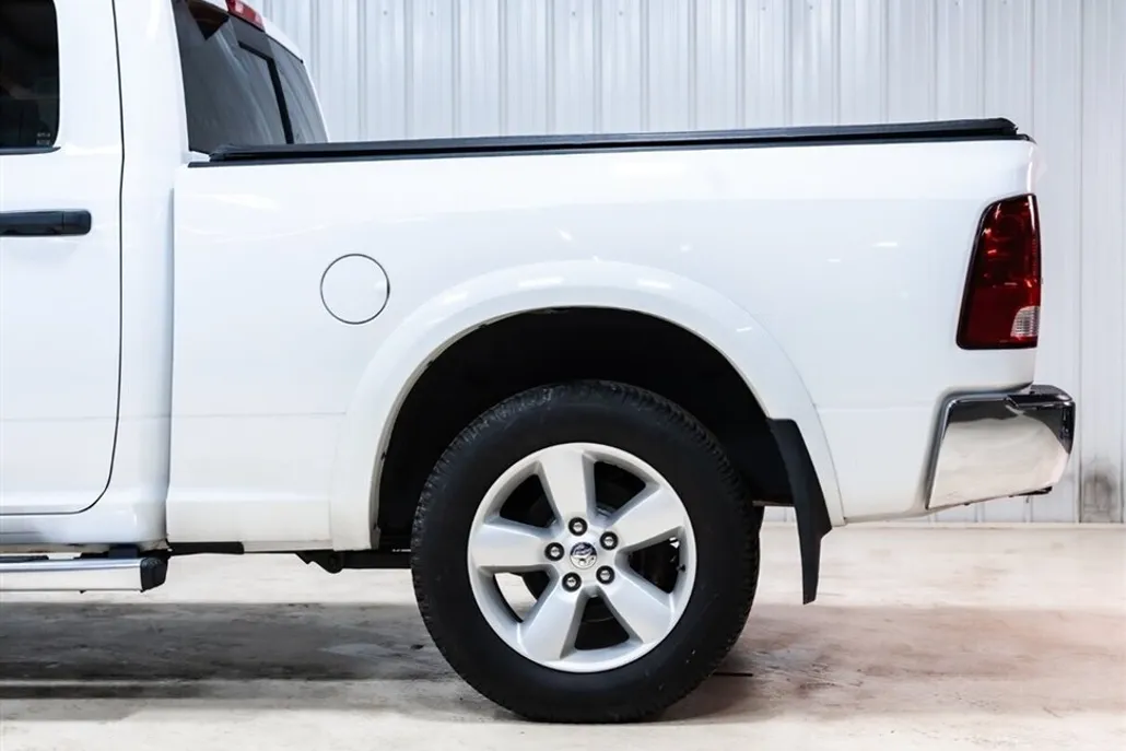 2018 Ram 1500 SLT photo 1