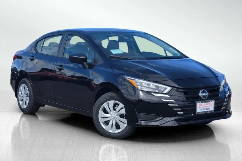 2025 Nissan Versa S photo 1
