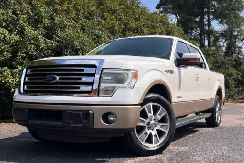 2014 Ford F-150 Lariat photo 1