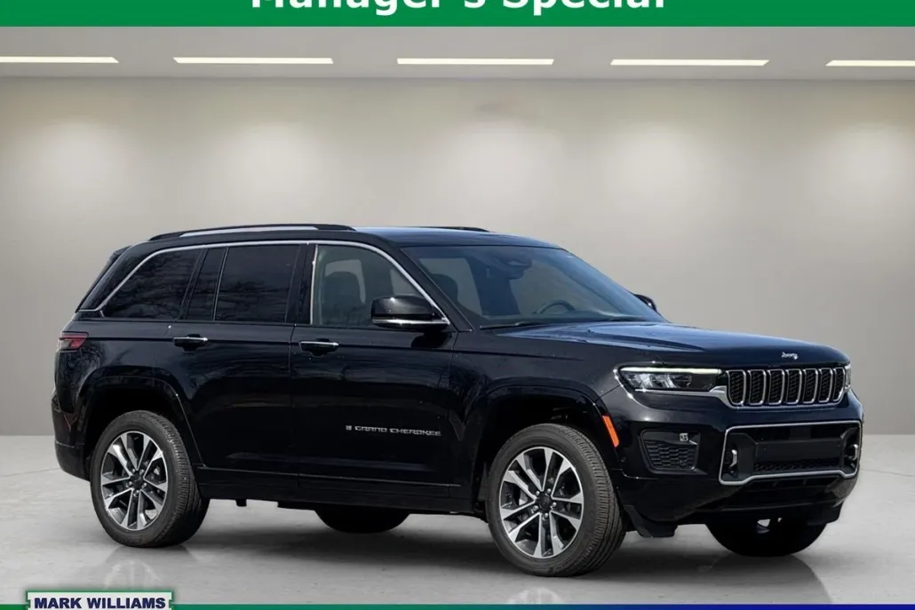 2023 Jeep Grand Cherokee Overland photo 1