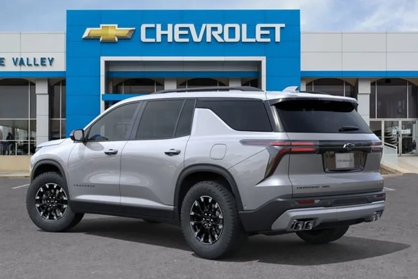 2026 Chevrolet Traverse Z71 photo 1