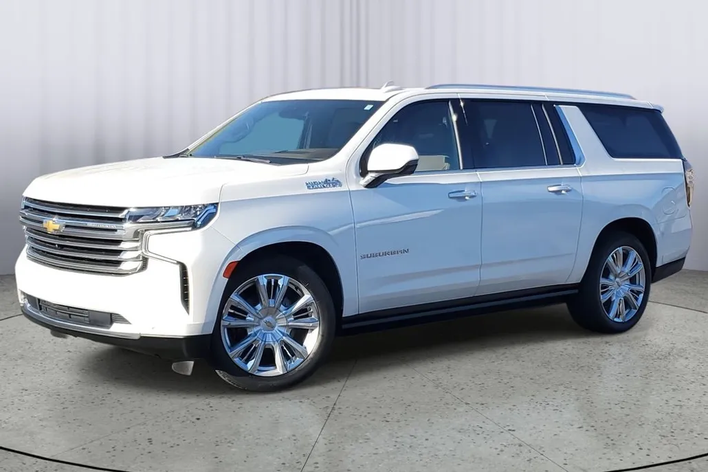 2023 Chevrolet Suburban High Country photo 1