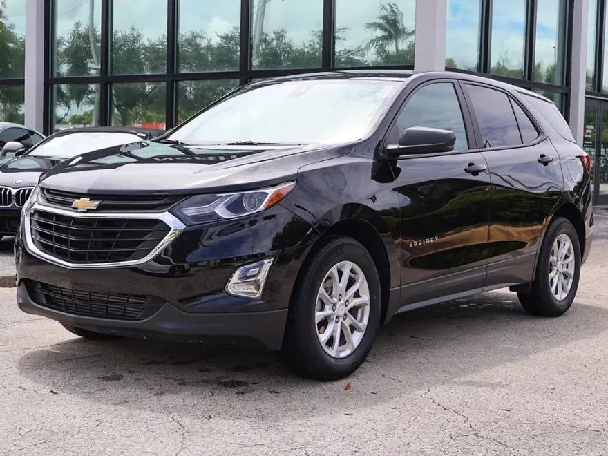 2021 Chevrolet Equinox LS photo 1