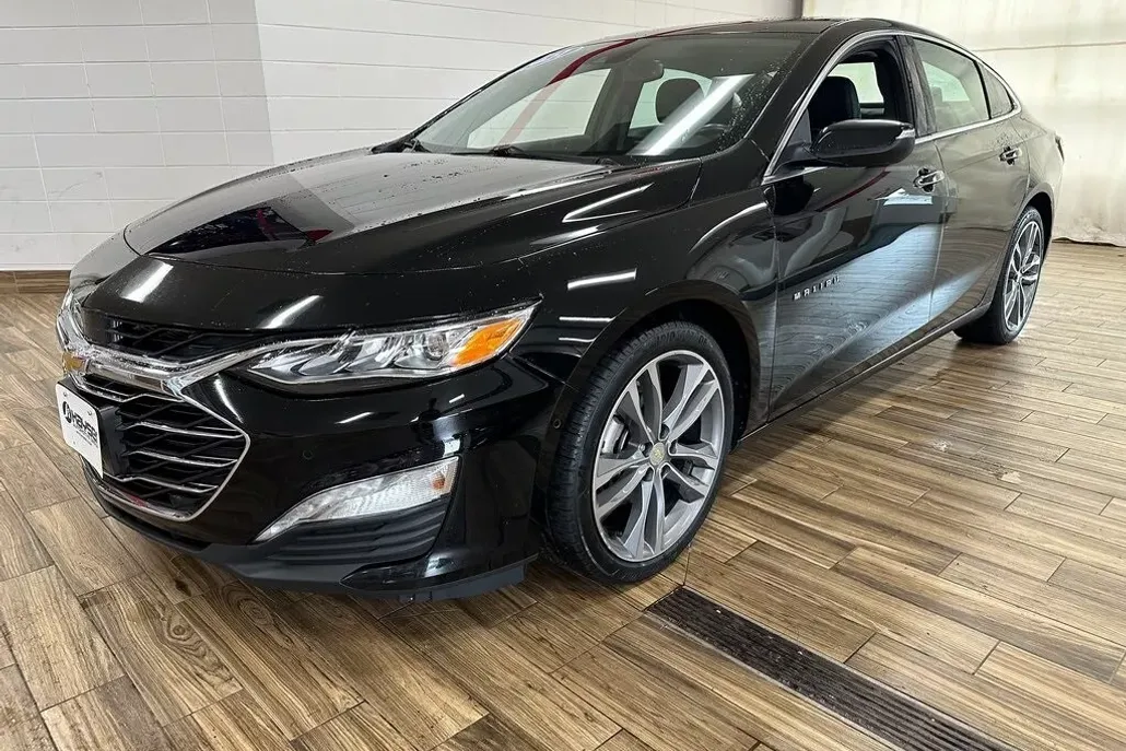 2021 Chevrolet Malibu Premier photo 1