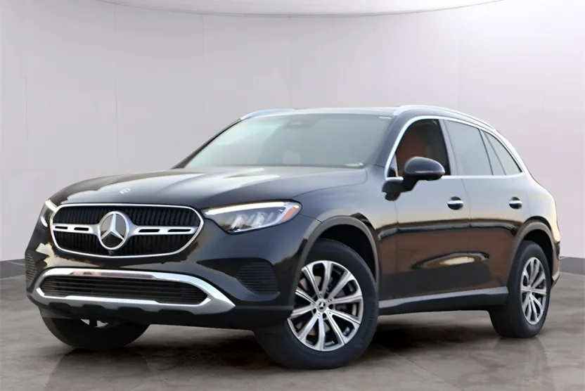 2025 Mercedes Benz GLC 300 4MATIC photo 1