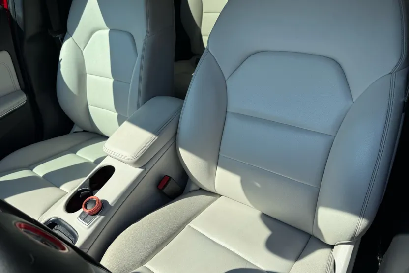 2015 Mercedes Benz GLA 250 photo 1