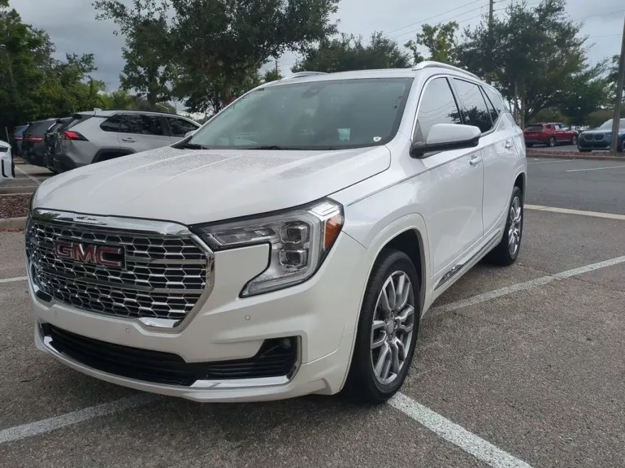 2023 Gmc Terrain Denali photo 1