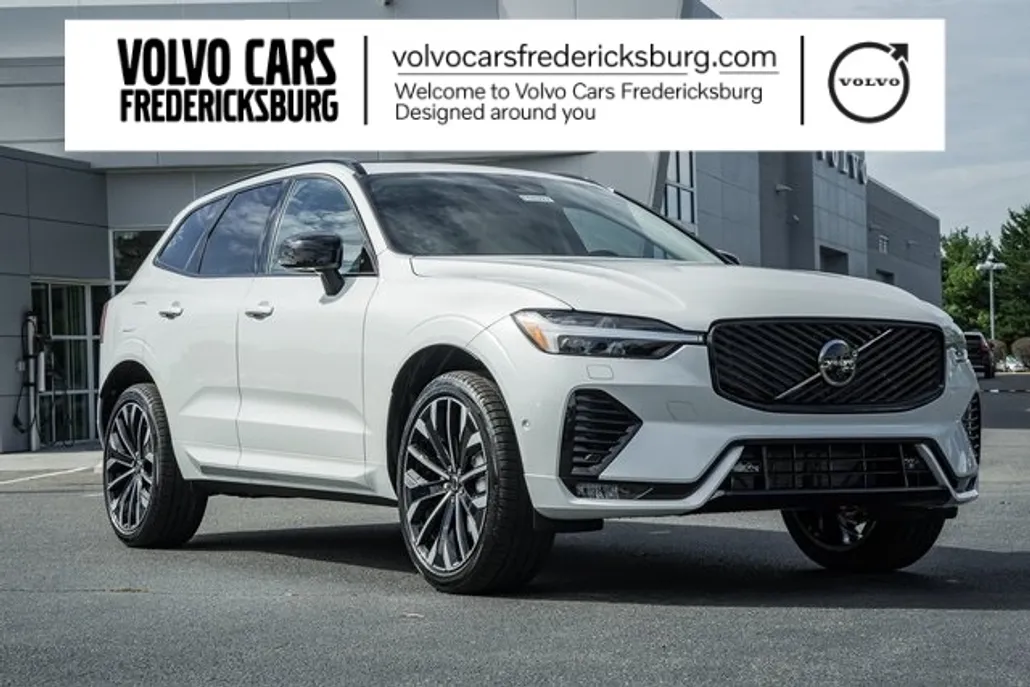 2026 Volvo XC60 B5 photo 1